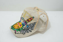 Load image into Gallery viewer, Beige trucker cap
